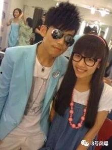 娱乐圈两个男人吃瓜